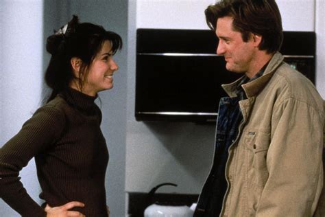 While You Were Sleeping - một câu chuyện tình yêu lãng mạn với sự tham gia của Sandra Bullock và Bill Pullman!